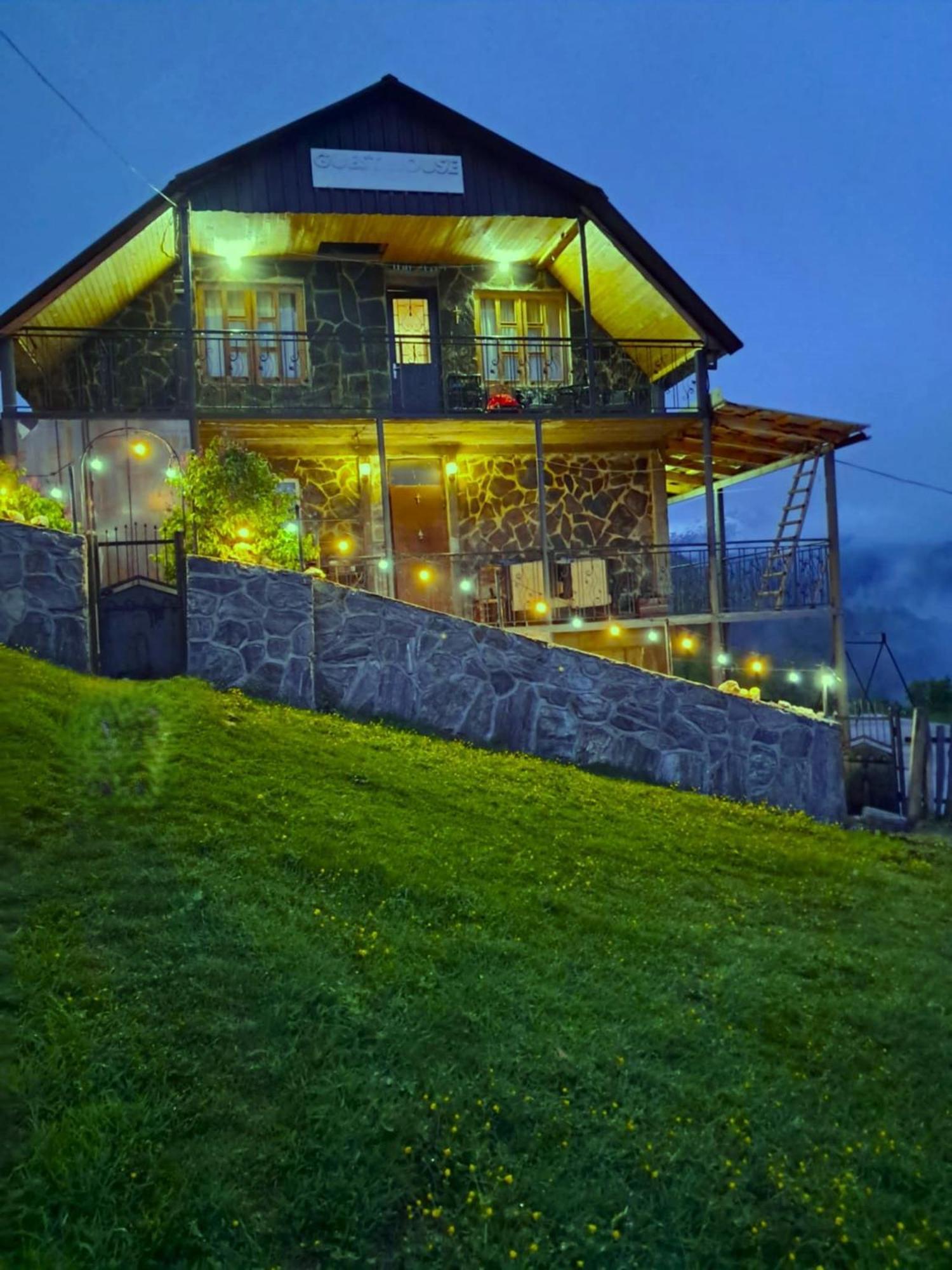 Betegi Guest House メスティア エクステリア 写真